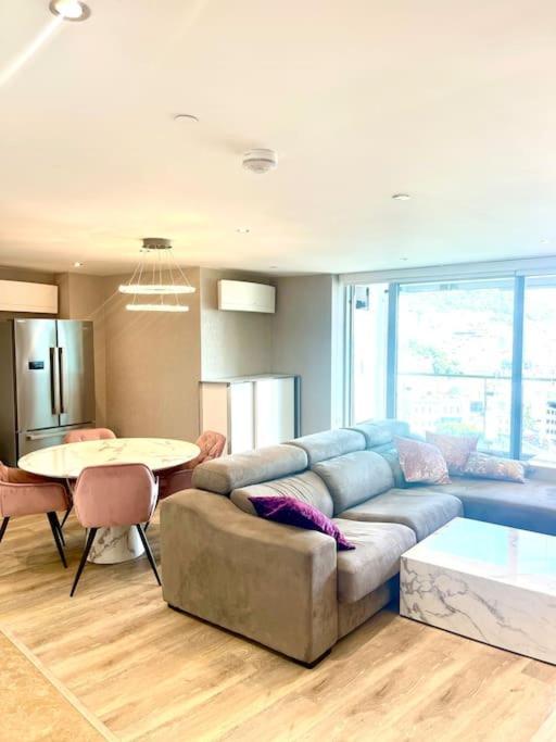 Ocean Village High Floor Luxury Modern Apartment ジブラルタル エクステリア 写真