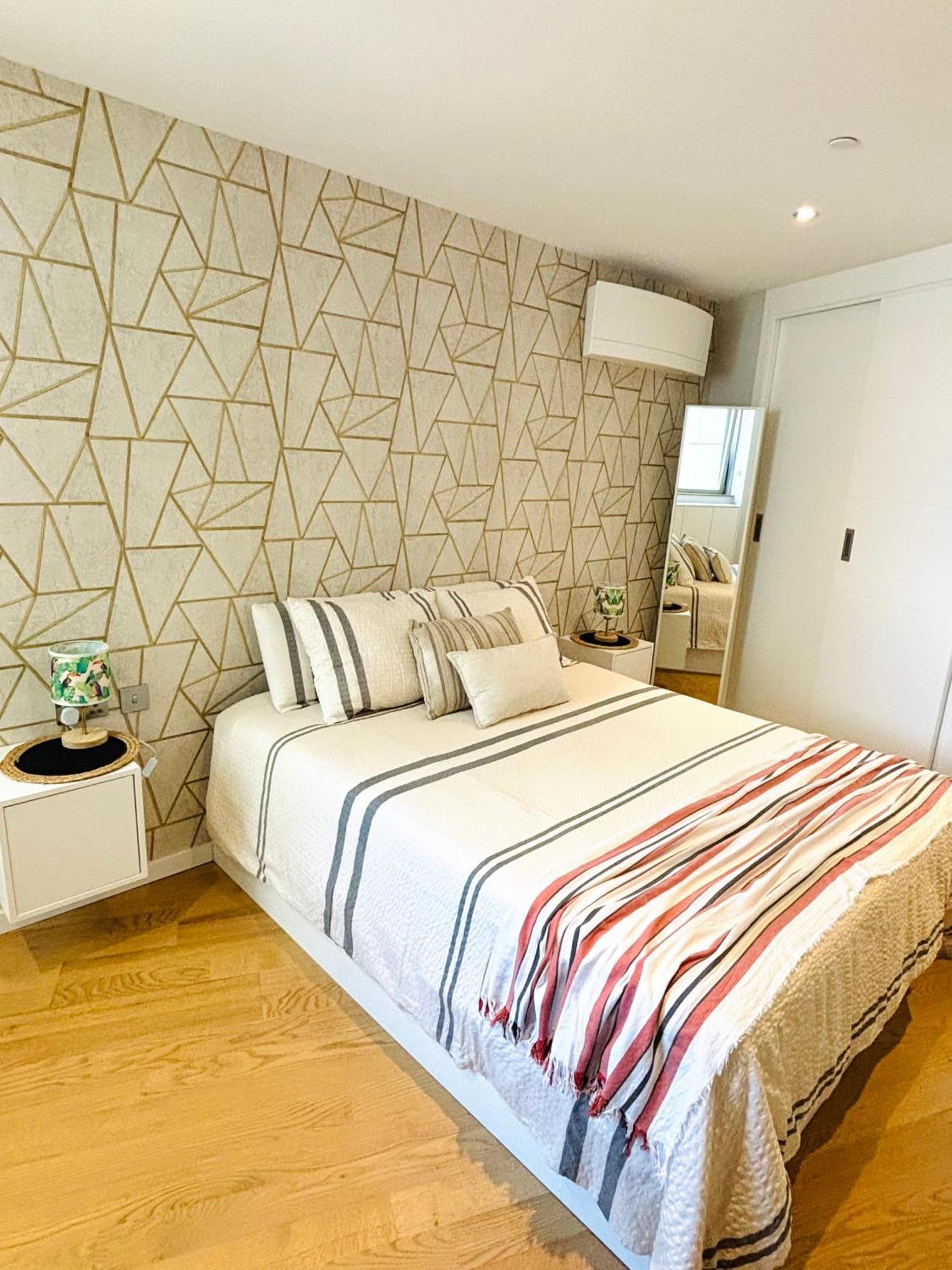 Ocean Village High Floor Luxury Modern Apartment ジブラルタル エクステリア 写真