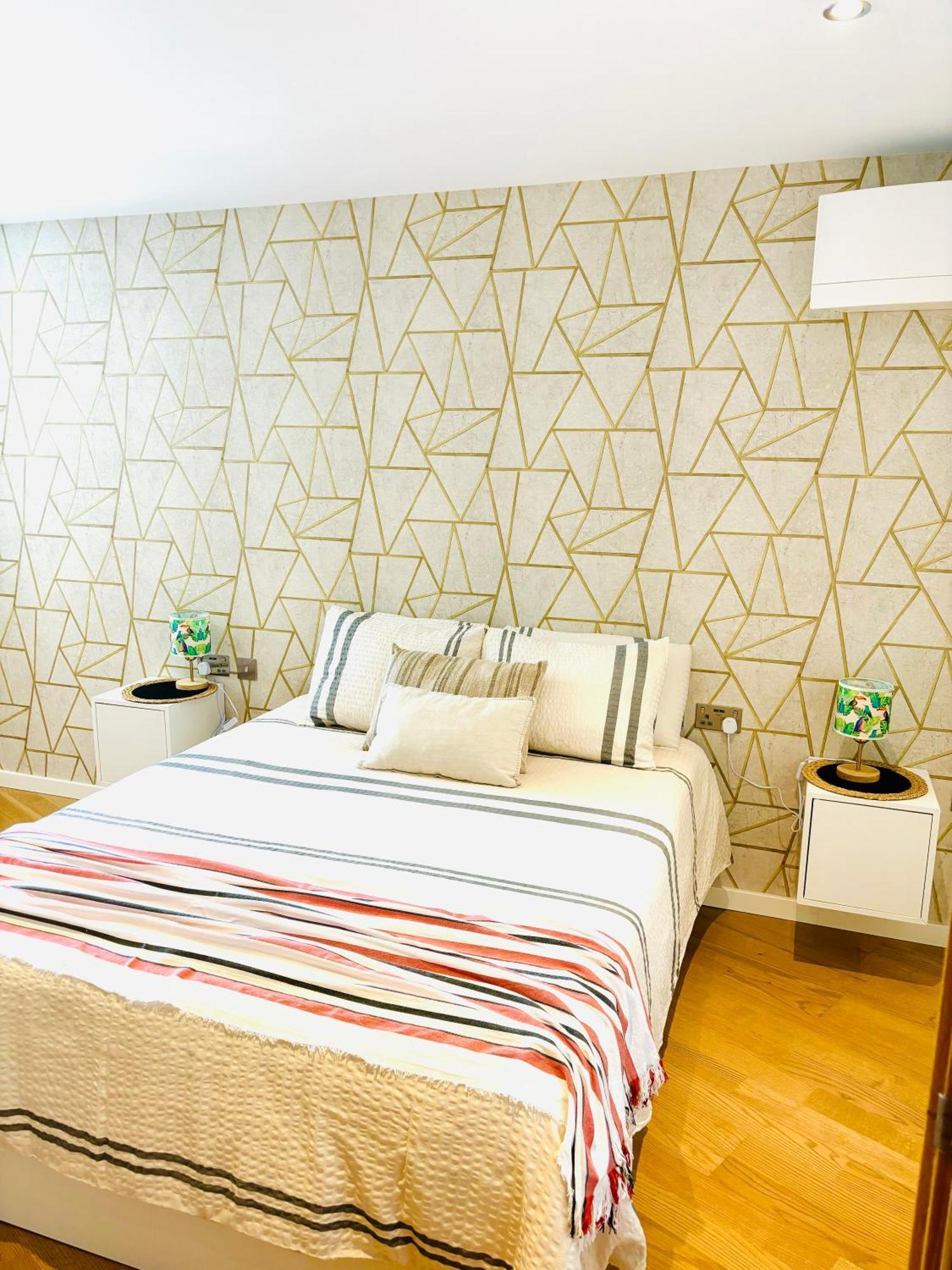Ocean Village High Floor Luxury Modern Apartment ジブラルタル エクステリア 写真